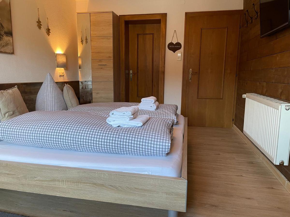 ホテル Haus Tirol エールヴァルト エクステリア 写真