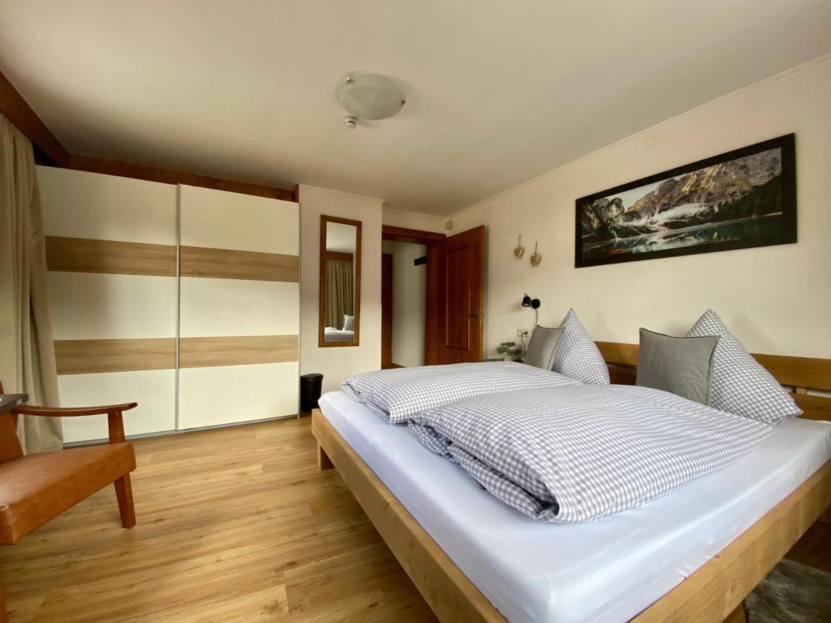 ホテル Haus Tirol エールヴァルト エクステリア 写真