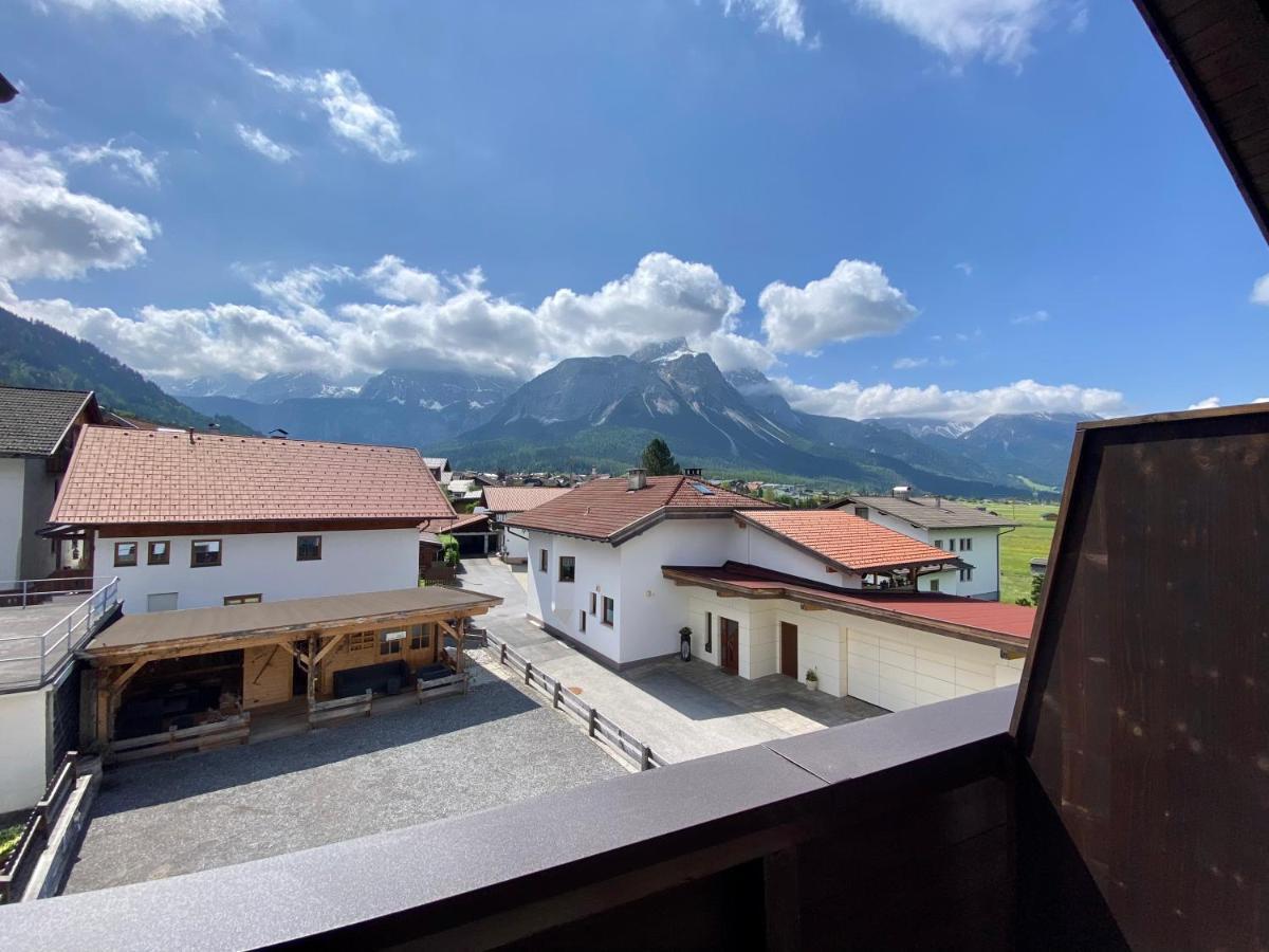 ホテル Haus Tirol エールヴァルト エクステリア 写真