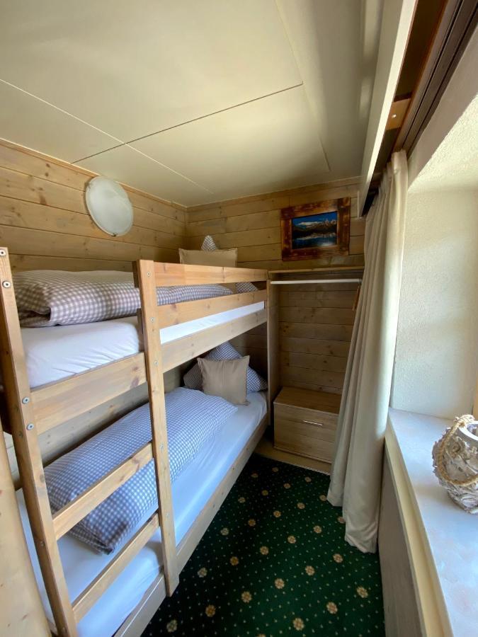 ホテル Haus Tirol エールヴァルト エクステリア 写真