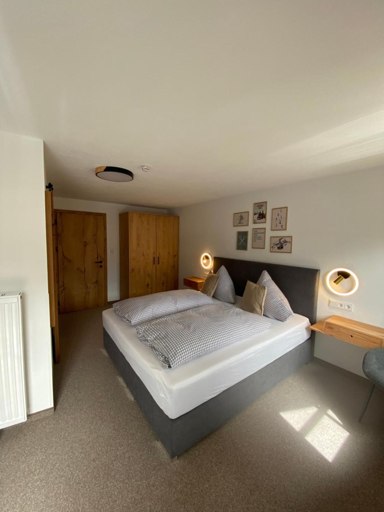ホテル Haus Tirol エールヴァルト エクステリア 写真