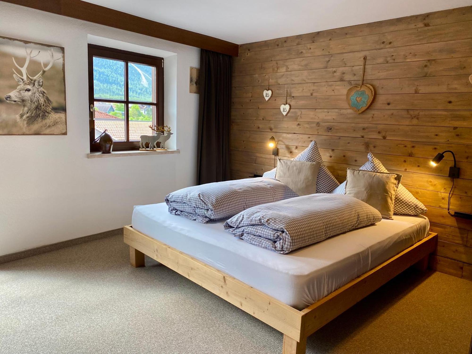 ホテル Haus Tirol エールヴァルト エクステリア 写真