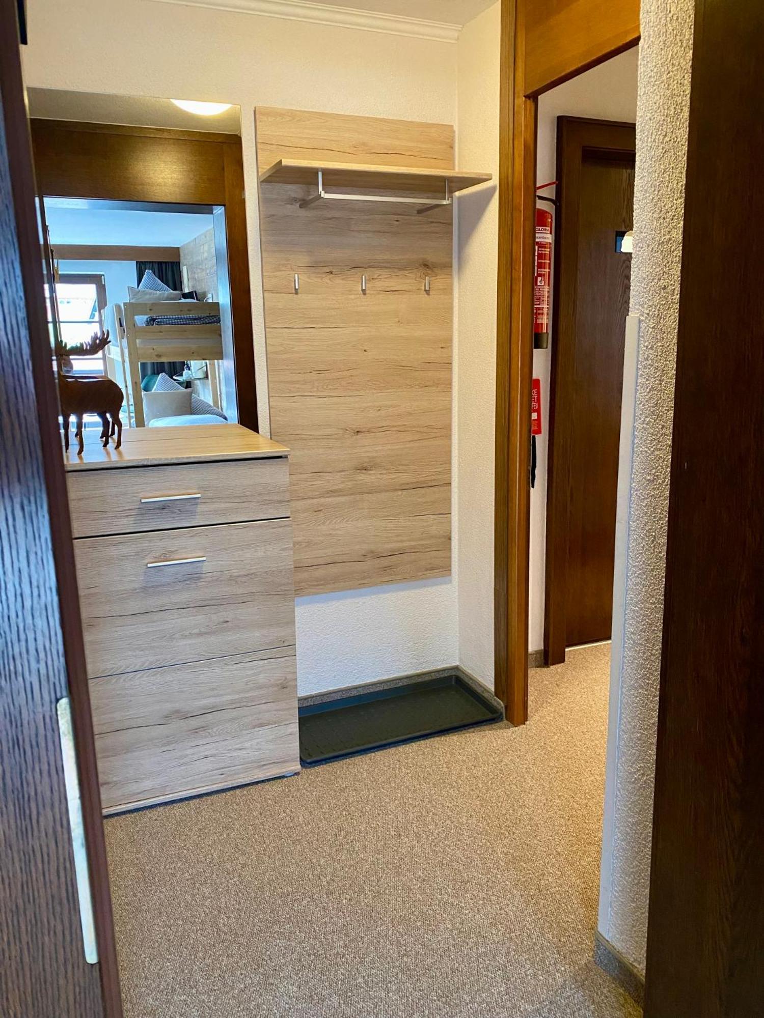 ホテル Haus Tirol エールヴァルト エクステリア 写真